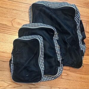 Ellen Tracy three pack set packing cubes